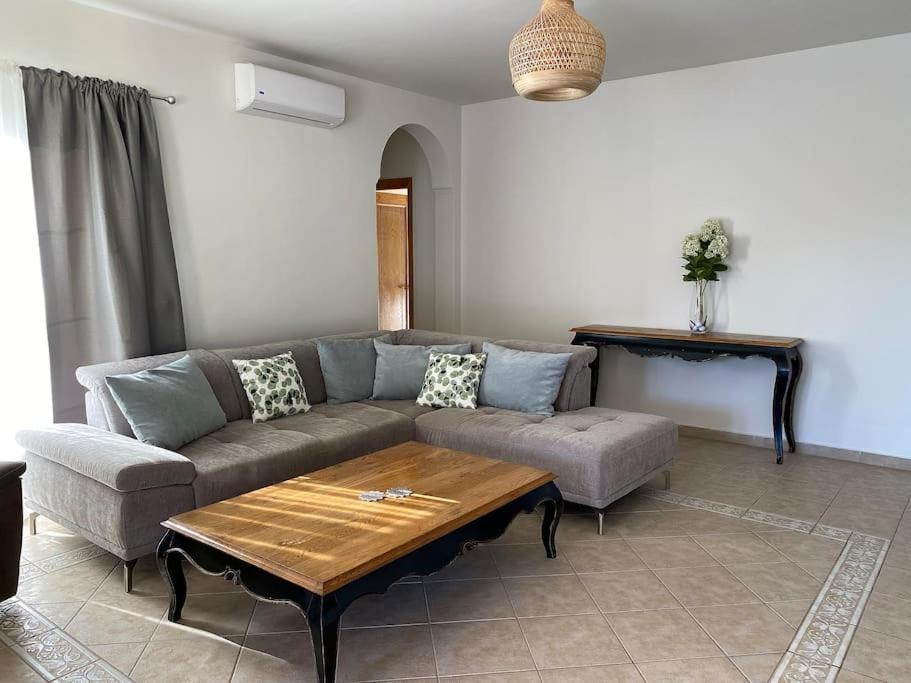 Comfortable Family House With Pool And Jacuzzi Costa De Antigua Buitenkant foto